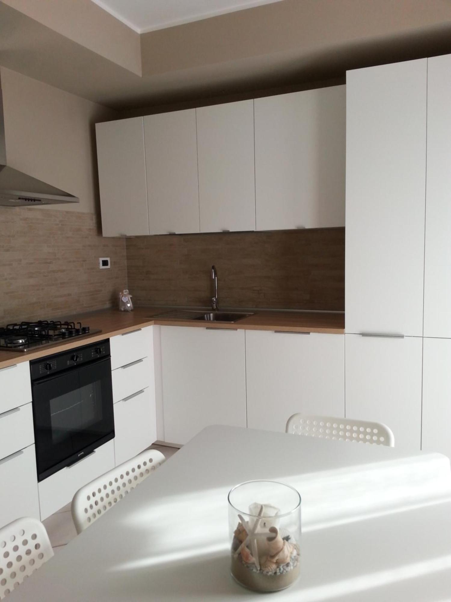 L'onda - House Bed & Breakfast *